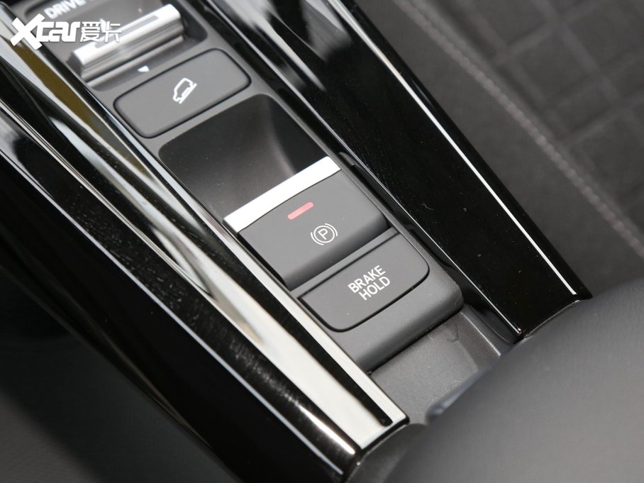 2023HR-V 2.0L e:HEV ٰ