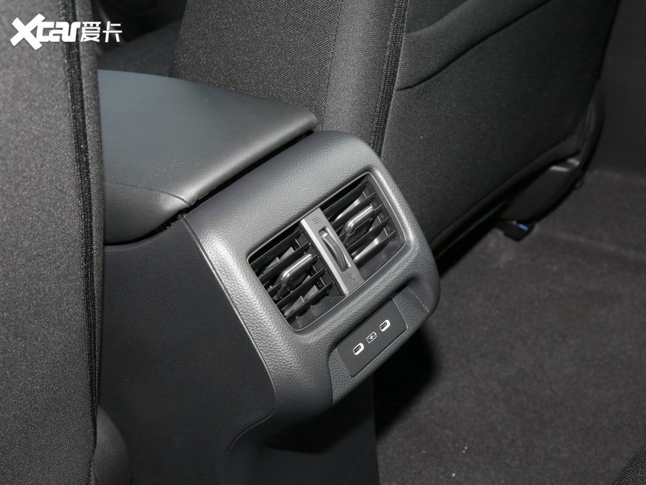 2023HR-V 2.0L e:HEV ٰ