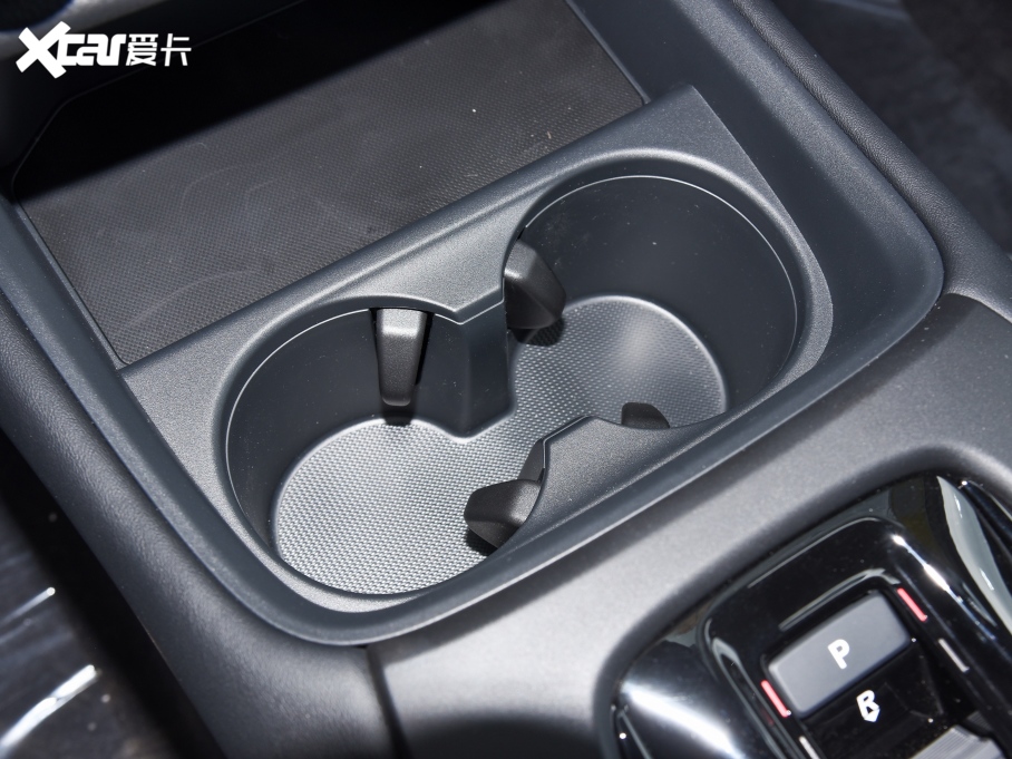 2023HR-V 2.0L e:HEV ǰ