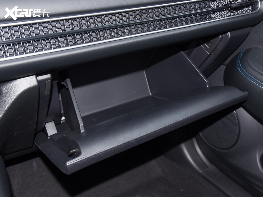 2023HR-V 2.0L e:HEV (dng)ǰ