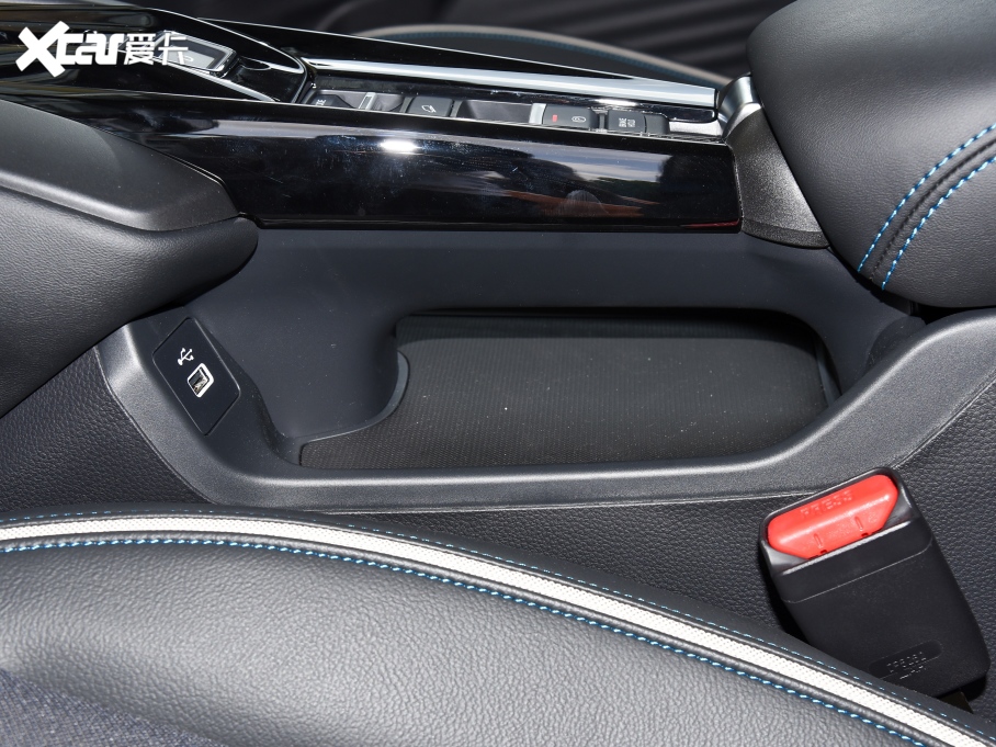 2023HR-V 2.0L e:HEV ǰ