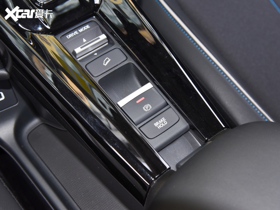 2023���HR-V 2.0L e:HEV ���ǰ�