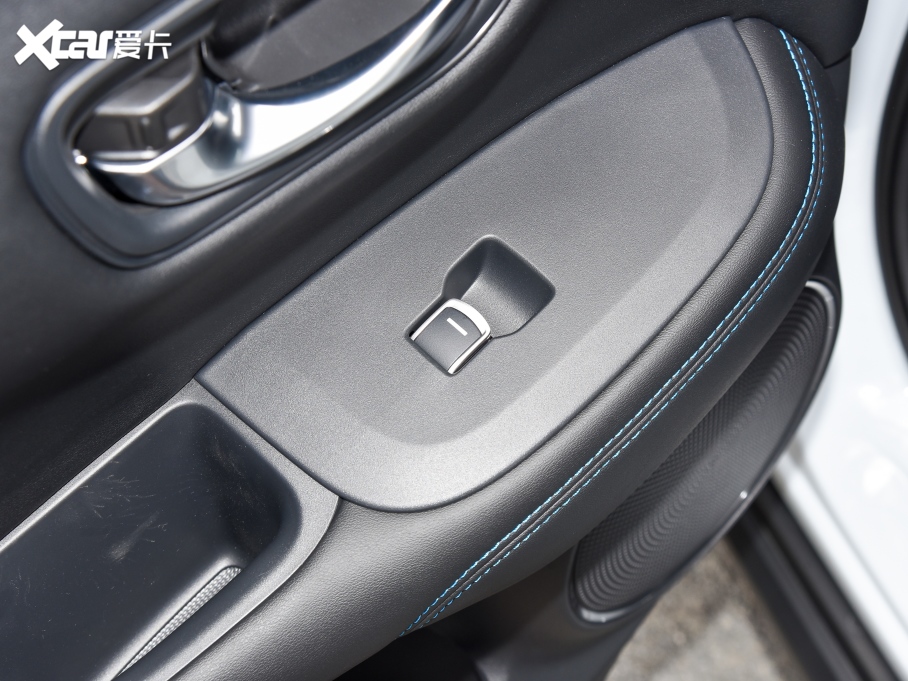 2023HR-V 2.0L e:HEV ǰ