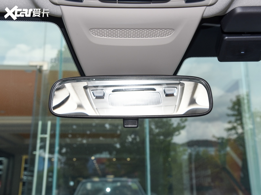 2023���HR-V 2.0L e:HEV ���ǰ�