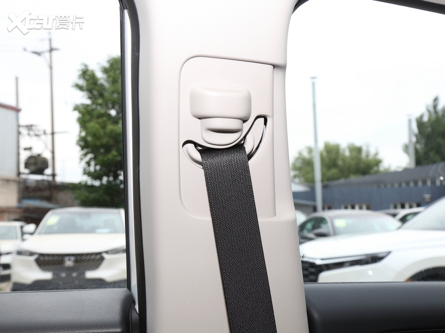 2023HR-V 240TURBO 