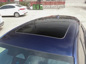 2023款240TURBO 劲致版 车顶
