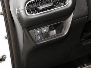 20232.0L e:HEV ǰ п؅^