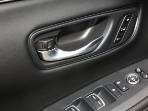 20232.0L e:HEV ǰ п؅^