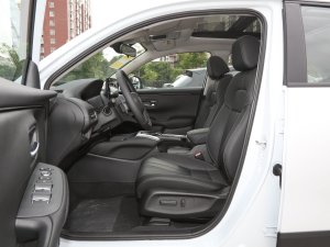 20232.0L e:HEV  ǰſg