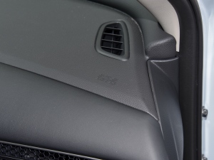 20232.0L e:HEV ǰ п؅^