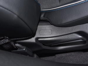 20232.0L e:HEV ǰ п؅^