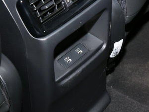 2023e:PHEV 2.0L Iҫ п؅^