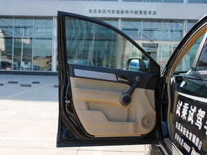 2010款2.4L 自动四驱尊贵导航版 驾驶位车门