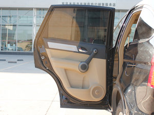2010款2.4L 自动四驱尊贵导航版 左后车门