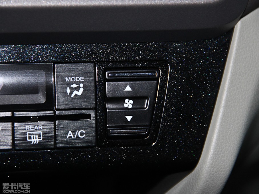 2012˼ 1.8L VTiԄӺA