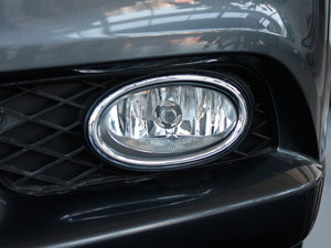 2012款1.8L VTi自动豪华版 前雾灯