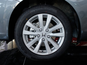 2012款1.8L VTi自动豪华版 轮圈