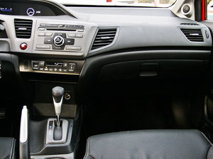 20121.8L VTiԄ(dng)A п؅^(q)