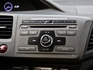 2012款1.8L VTi自动豪华版 音响调节