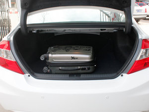 2012款2.0L TYPE-S自动版 空间座椅