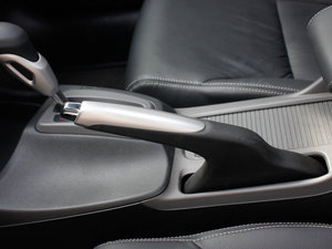 2012款2.0L TYPE-S自动版 驻车制动器