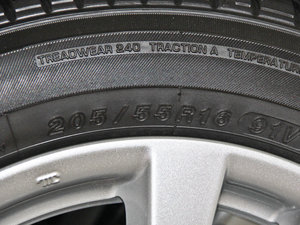 20121.8L VTiԄӺA ݆̥ߴ