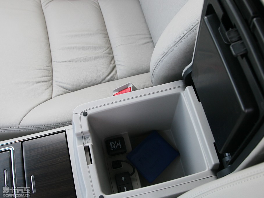 2012 2.4L VTi-S F