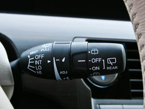 2012款2.4L VTi-S 尊贵版 中控区
