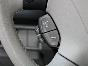 2012款2.4L VTi-S 尊贵版 中控区