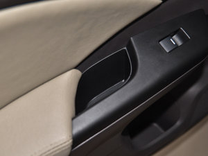 20132.0L Lxi 򌶼а g