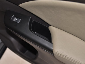 20132.0L Lxi 򌶼а g