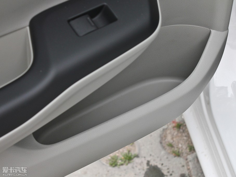 2013˼ ʮo(j) 1.8L Ԅ(dng)A