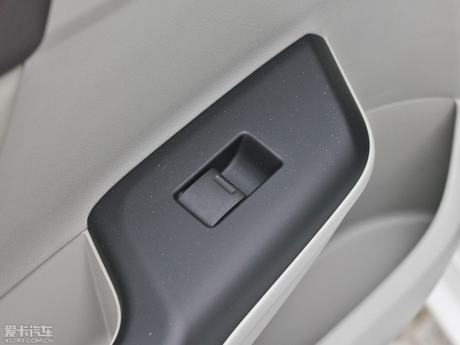 2013˼ ʮo 1.8L ԄӺA