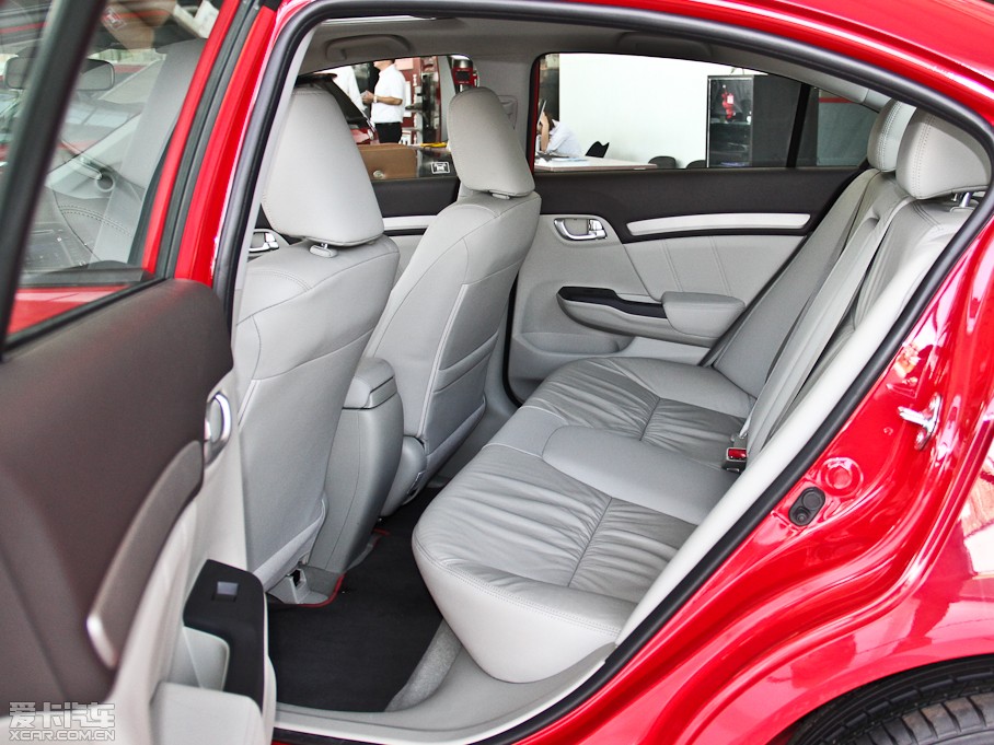 2013˼ ʮo(j) 1.8L ԄӺA