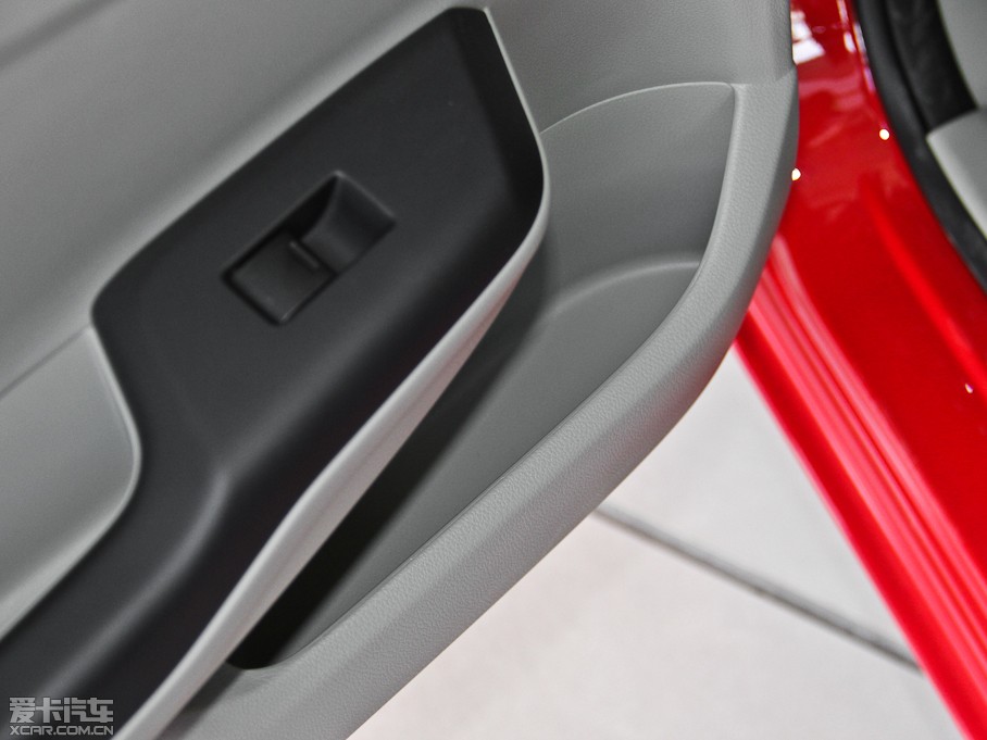 2013˼ ʮo 1.8L ԄӺA