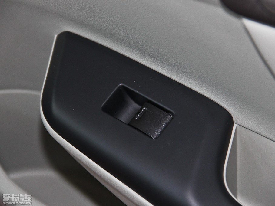 2013˼ ʮo 1.8L ԄӺA