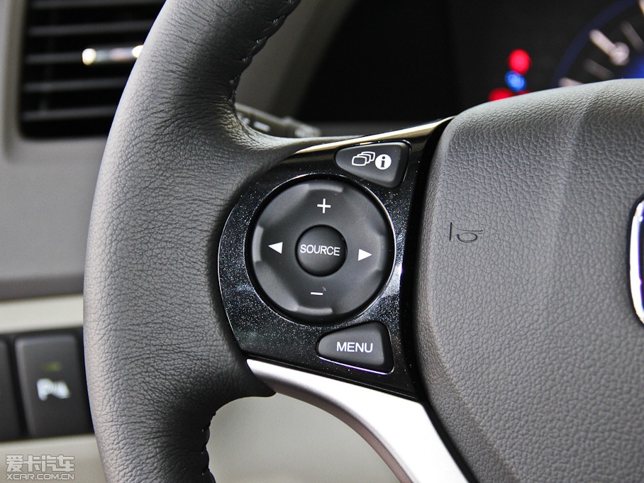 2013˼ ʮo(j) 1.8L ԄӺA