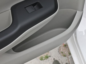 2013ʮo 1.8L ԄӺA ǰTg