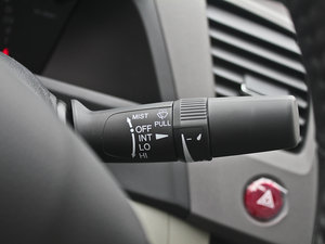 2013ʮo(j) 1.8L ԄӺA п؅^(q)