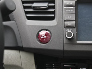 2013ʮo(j) 1.8L ԄӺA п؅^(q)