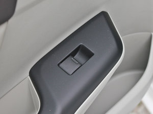 2013ʮo(j) 1.8L ԄӺA п؅^(q)