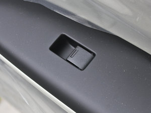 2013ʮo(j) 1.8L ԄӺA п؅^(q)