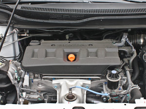 2013款十周年纪念 1.8L 自动豪华版 发动机