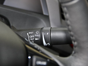 2013款十周年纪念 1.8L 自动豪华版 中控区