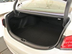 2015款2.4L DCT 豪华版 行李厢空间