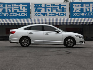2015款2.0L CVT 尊贵版 整体外观