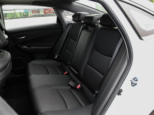 2015款2.0L CVT 尊贵版 后排座椅