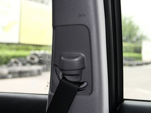 2015款2.0L CVT 尊贵版 空间座椅