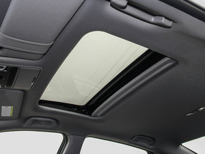 2015款2.0L CVT 尊贵版 空间座椅