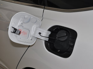 2015款2.4L DCT 尊耀版 油箱盖